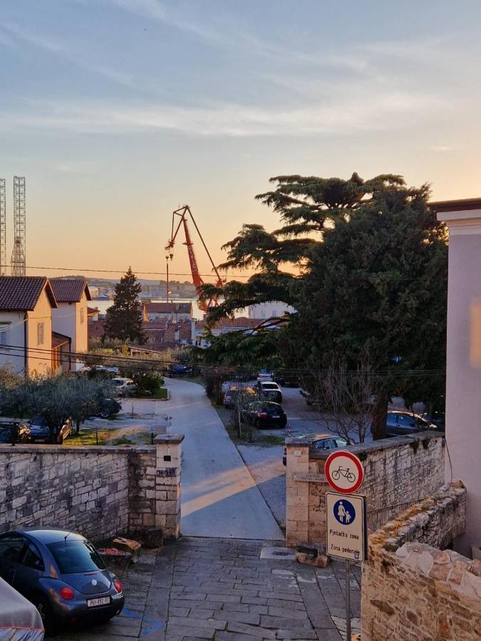 Citygem - Just Perfect For Two Pula Exterior photo